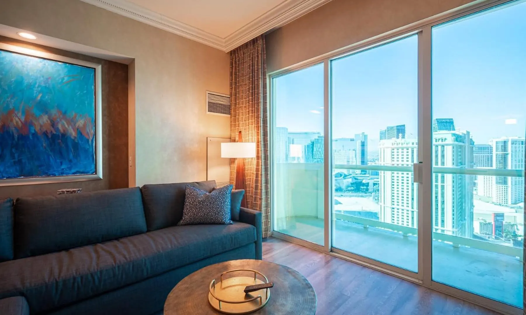No Resort Fee Strip View Balcony+ Free Valet+Pool Las Vegas