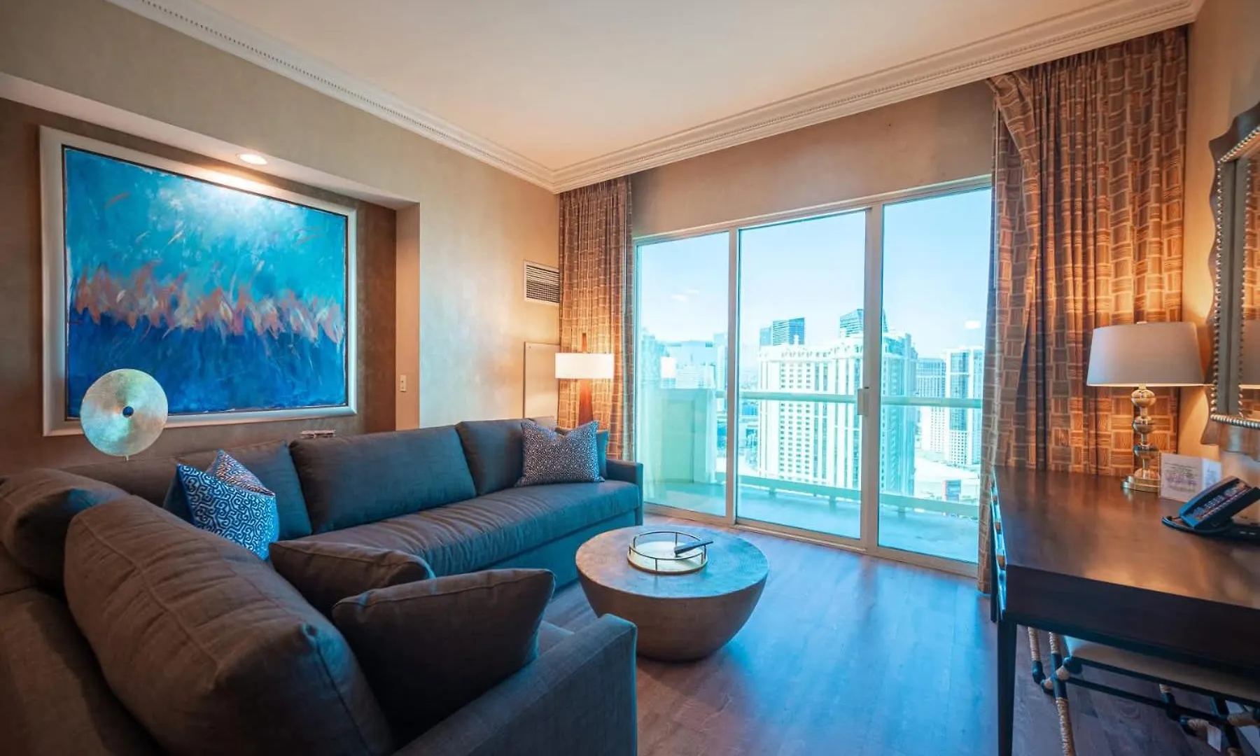 No Resort Fee Strip View Balcony+ Free Valet+Pool Las Vegas